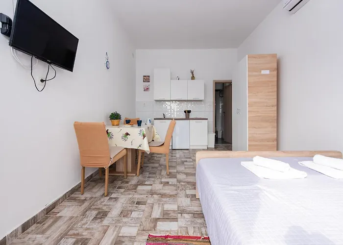 Lejlighed Stunning In With Wifi Vrsi